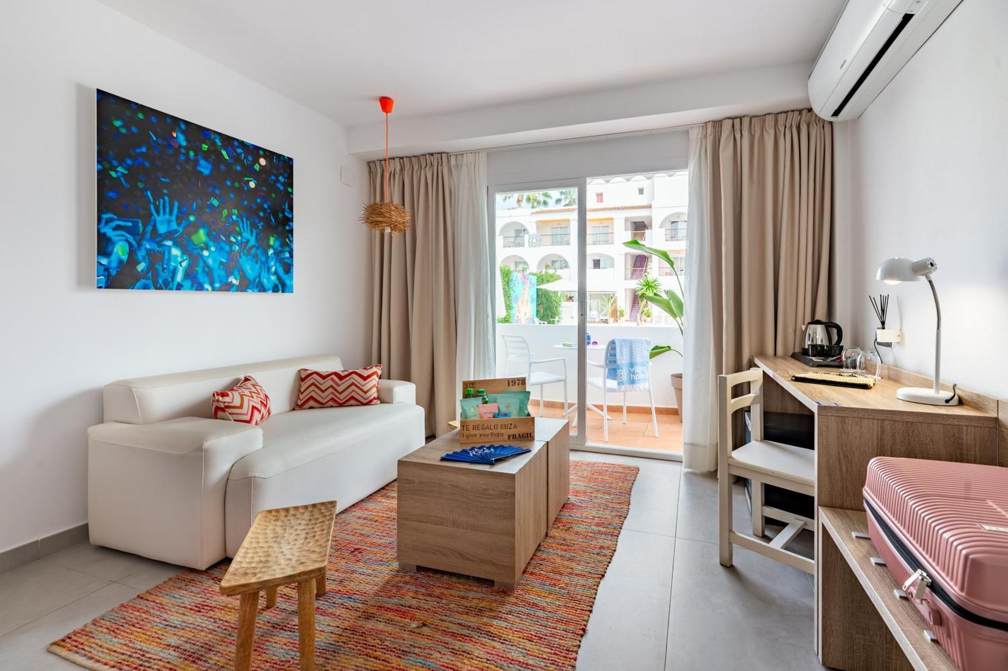 Hotel Vibra Bossa Flow - Adults Only プラヤ・デン・ボッサ エクステリア 写真