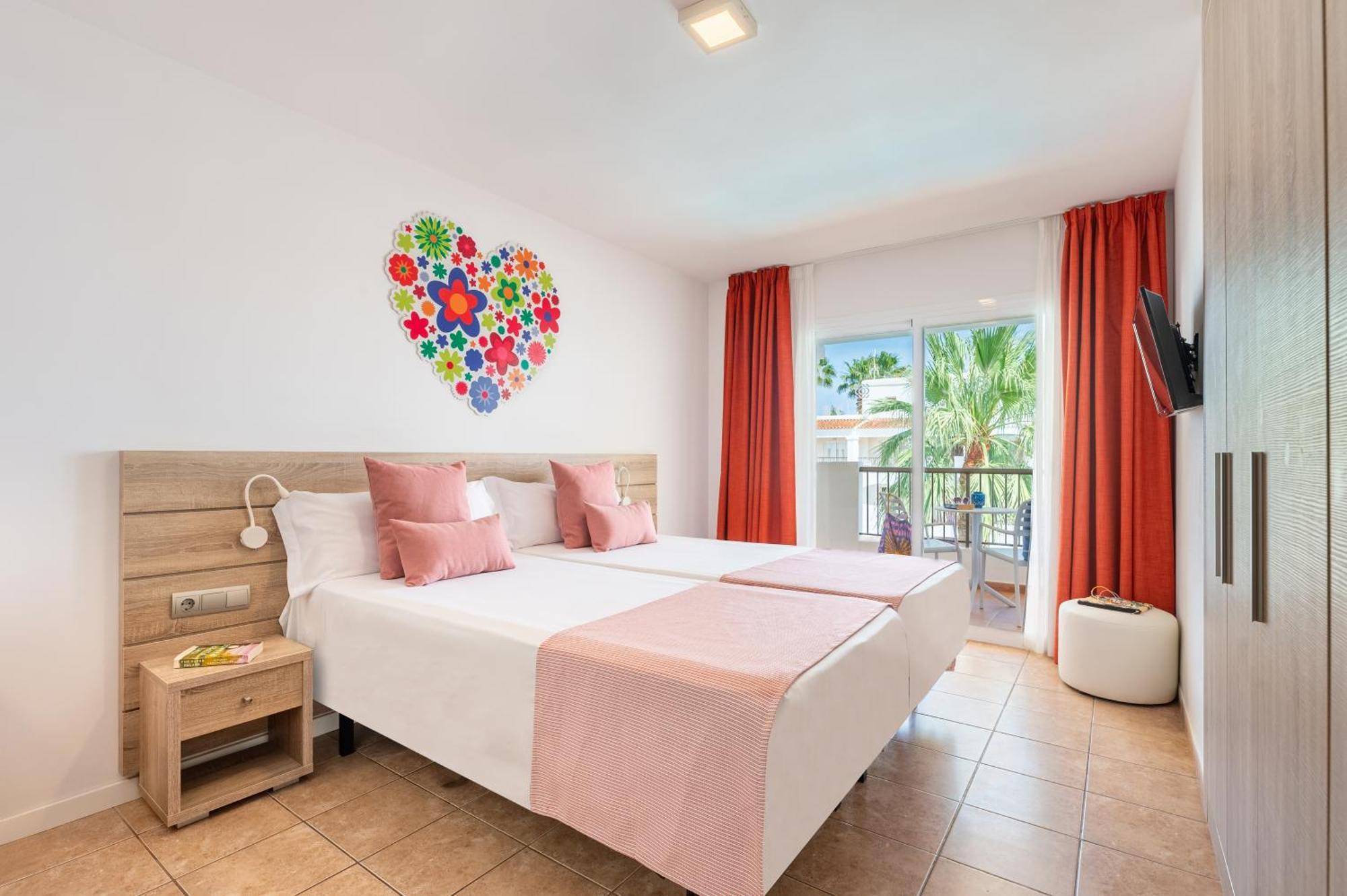 Hotel Vibra Bossa Flow - Adults Only プラヤ・デン・ボッサ エクステリア 写真
